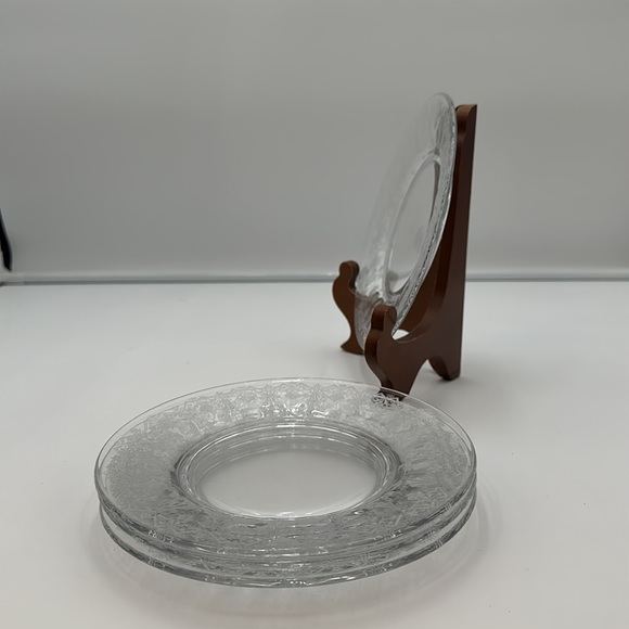 Vesta Clear Luncheon Plate by Glastonbury Lotus- set of 4 - Picture 2 of 16